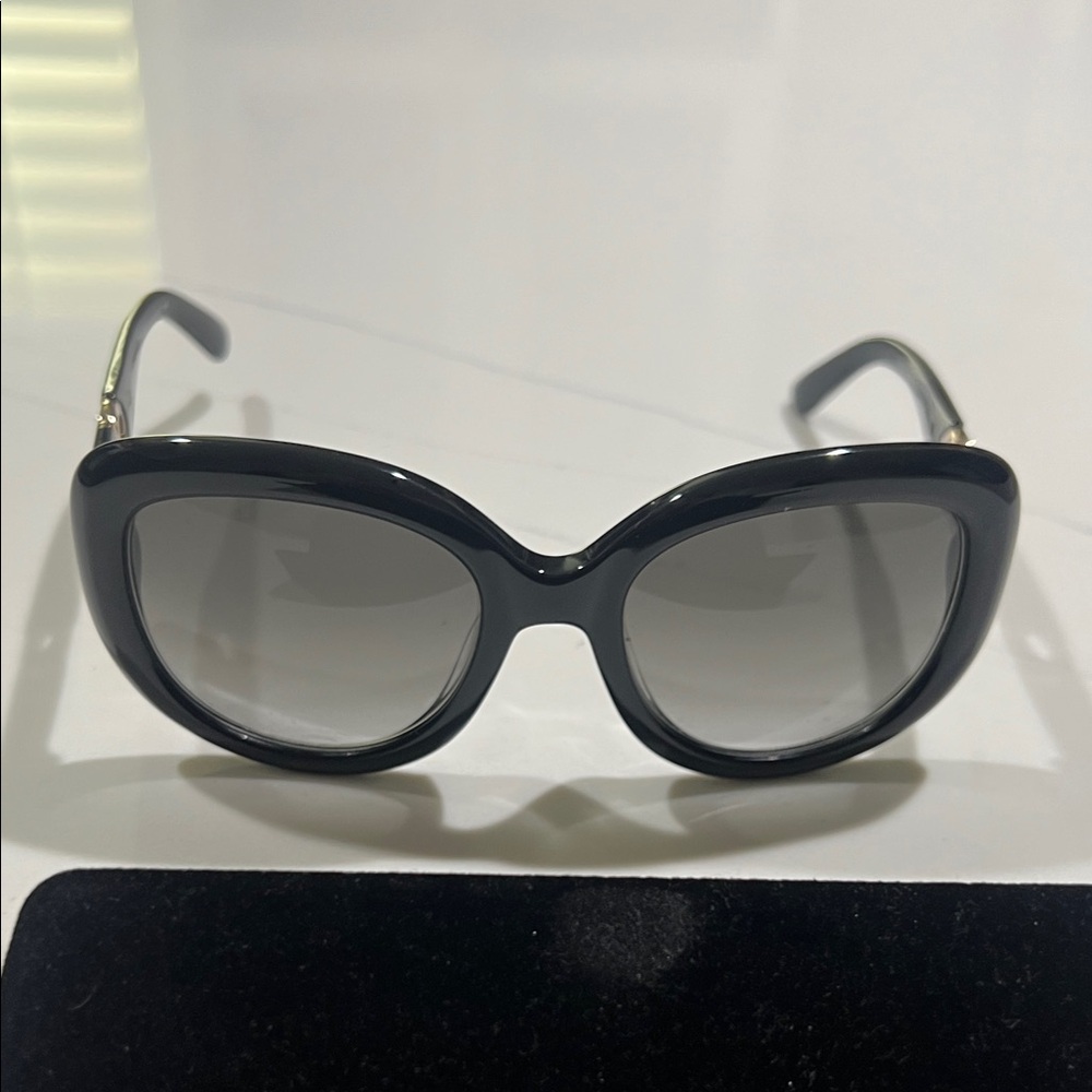 Salvatore Ferragamo Elegant Black Sunglasses